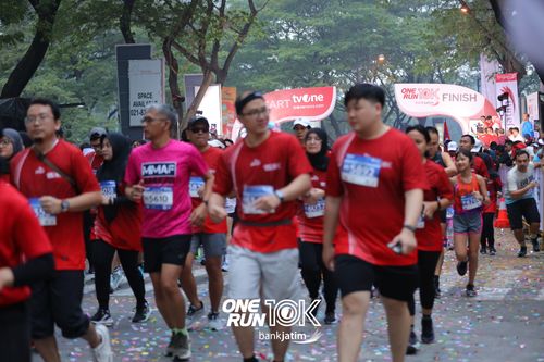 Race photo from ONE RUN 10 K