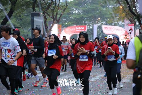 Race photo from ONE RUN 10 K