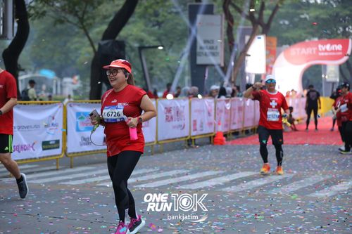 Race photo from ONE RUN 10 K