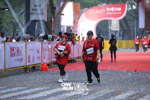 Race photo from ONE RUN 10 K