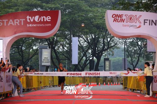 Race photo from ONE RUN 10 K