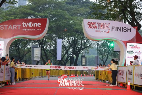 Race photo from ONE RUN 10 K