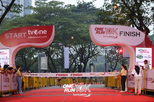 Race photo from ONE RUN 10 K