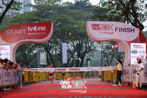 Race photo from ONE RUN 10 K
