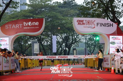 Race photo from ONE RUN 10 K