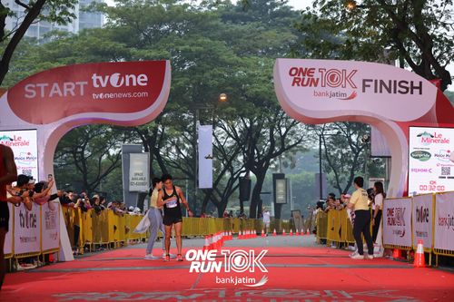 Race photo from ONE RUN 10 K