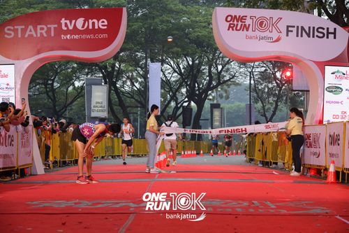 Race photo from ONE RUN 10 K