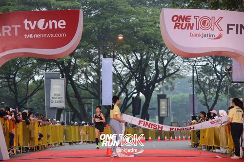 Race photo from ONE RUN 10 K