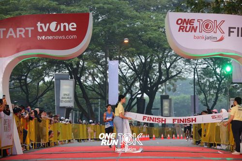 Race photo from ONE RUN 10 K