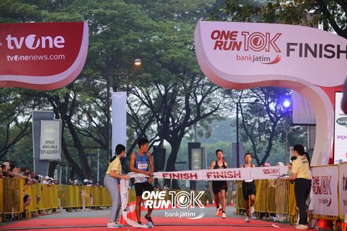 Race photo from ONE RUN 10 K