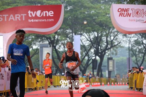 Race photo from ONE RUN 10 K