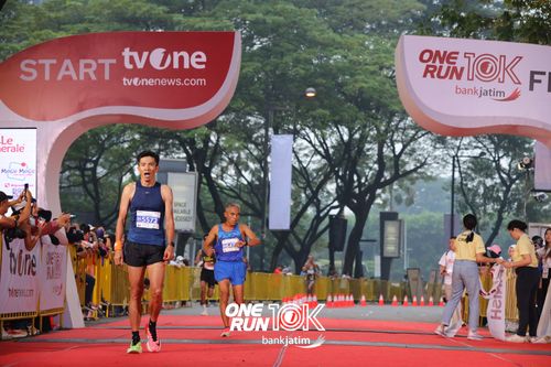 Race photo from ONE RUN 10 K