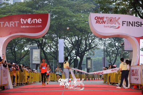 Race photo from ONE RUN 10 K