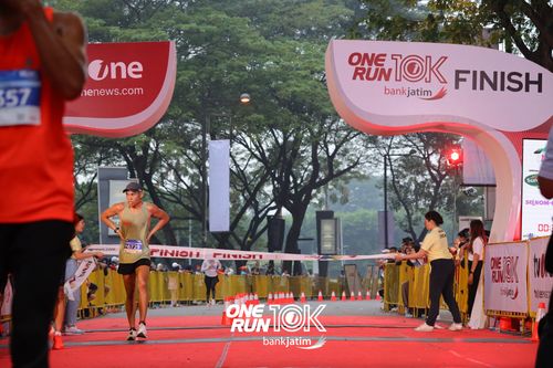 Race photo from ONE RUN 10 K