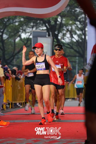 Race photo from ONE RUN 10 K