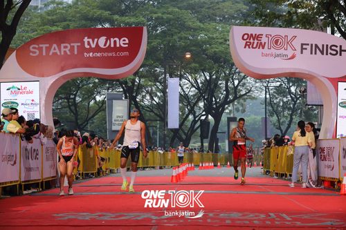 Race photo from ONE RUN 10 K