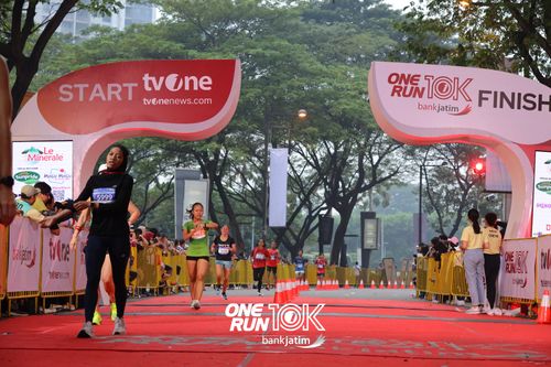 Race photo from ONE RUN 10 K