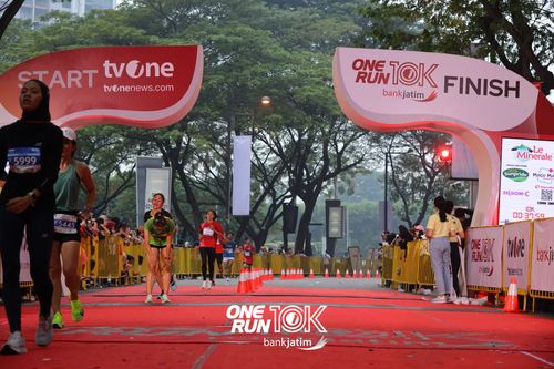 Race photo from ONE RUN 10 K