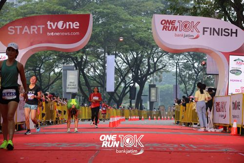Race photo from ONE RUN 10 K