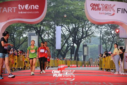 Race photo from ONE RUN 10 K