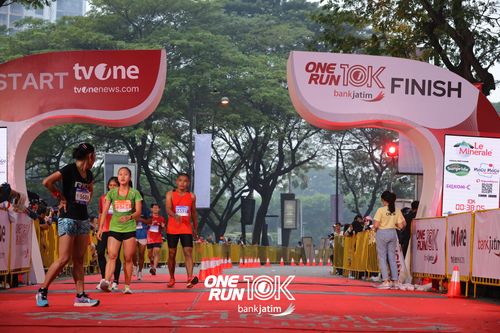 Race photo from ONE RUN 10 K
