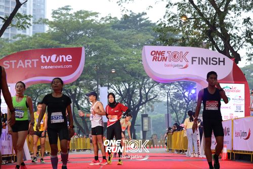 Race photo from ONE RUN 10 K