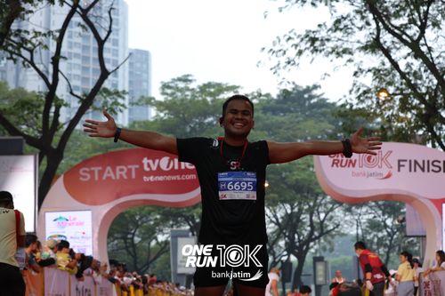 Race photo from ONE RUN 10 K