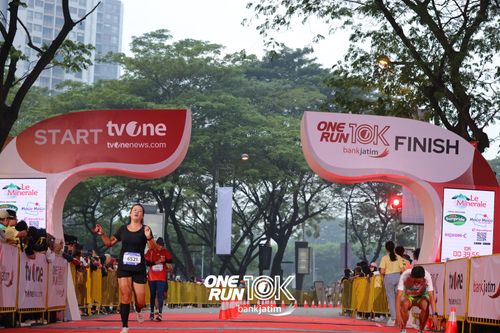 Race photo from ONE RUN 10 K