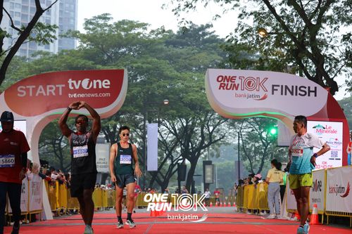 Race photo from ONE RUN 10 K