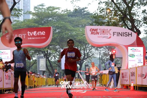 Race photo from ONE RUN 10 K