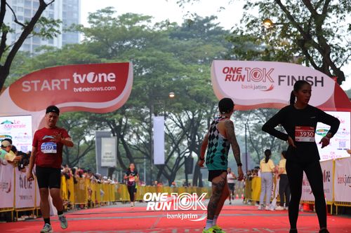 Race photo from ONE RUN 10 K