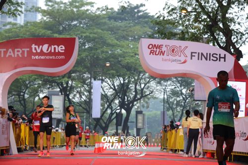 Race photo from ONE RUN 10 K