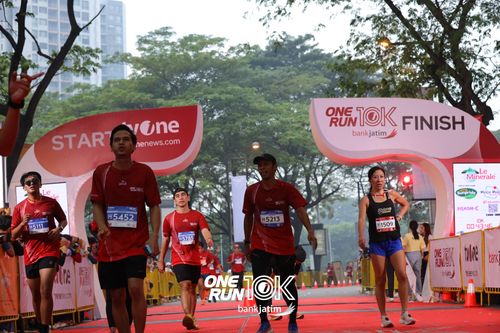 Race photo from ONE RUN 10 K