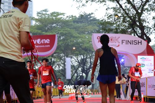 Race photo from ONE RUN 10 K
