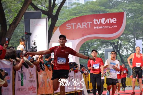 Race photo from ONE RUN 10 K