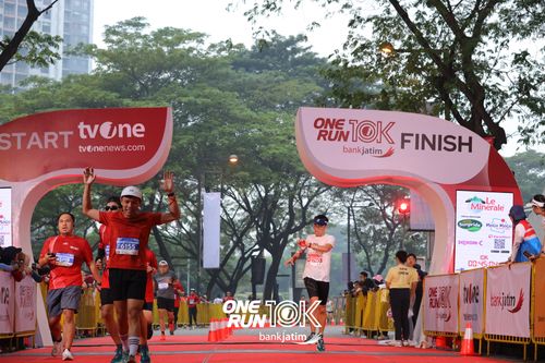 Race photo from ONE RUN 10 K