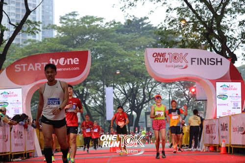 Race photo from ONE RUN 10 K