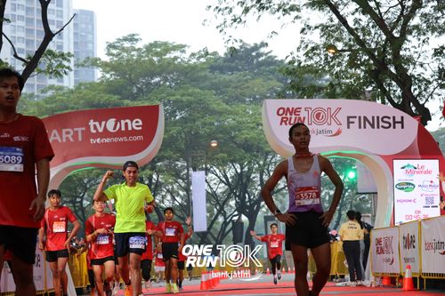 Race photo from ONE RUN 10 K