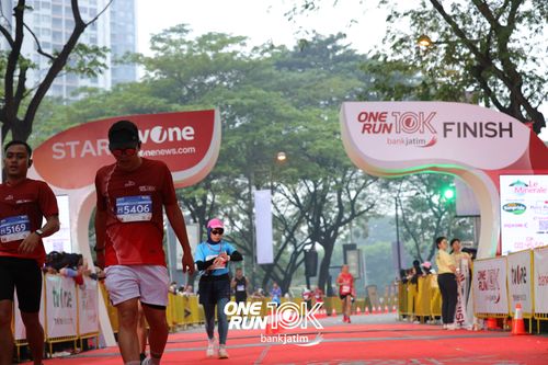 Race photo from ONE RUN 10 K