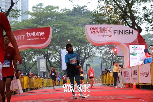 Race photo from ONE RUN 10 K