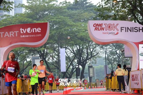 Race photo from ONE RUN 10 K