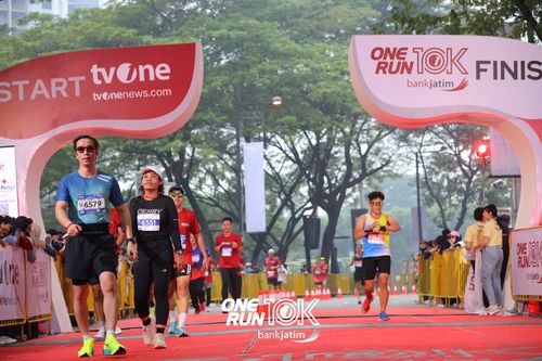 Race photo from ONE RUN 10 K