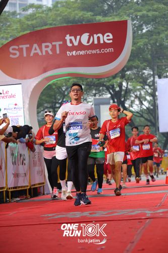 Race photo from ONE RUN 10 K