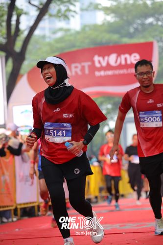 Race photo from ONE RUN 10 K