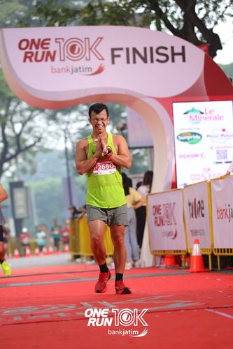 Race photo from ONE RUN 10 K