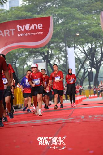 Race photo from ONE RUN 10 K