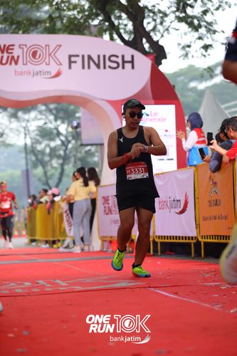 Race photo from ONE RUN 10 K