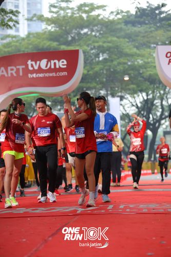 Race photo from ONE RUN 10 K