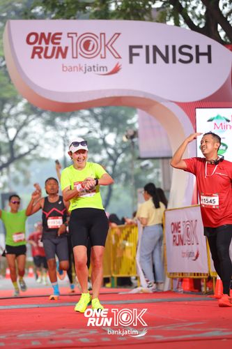 Race photo from ONE RUN 10 K