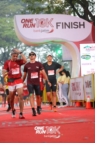 Race photo from ONE RUN 10 K
